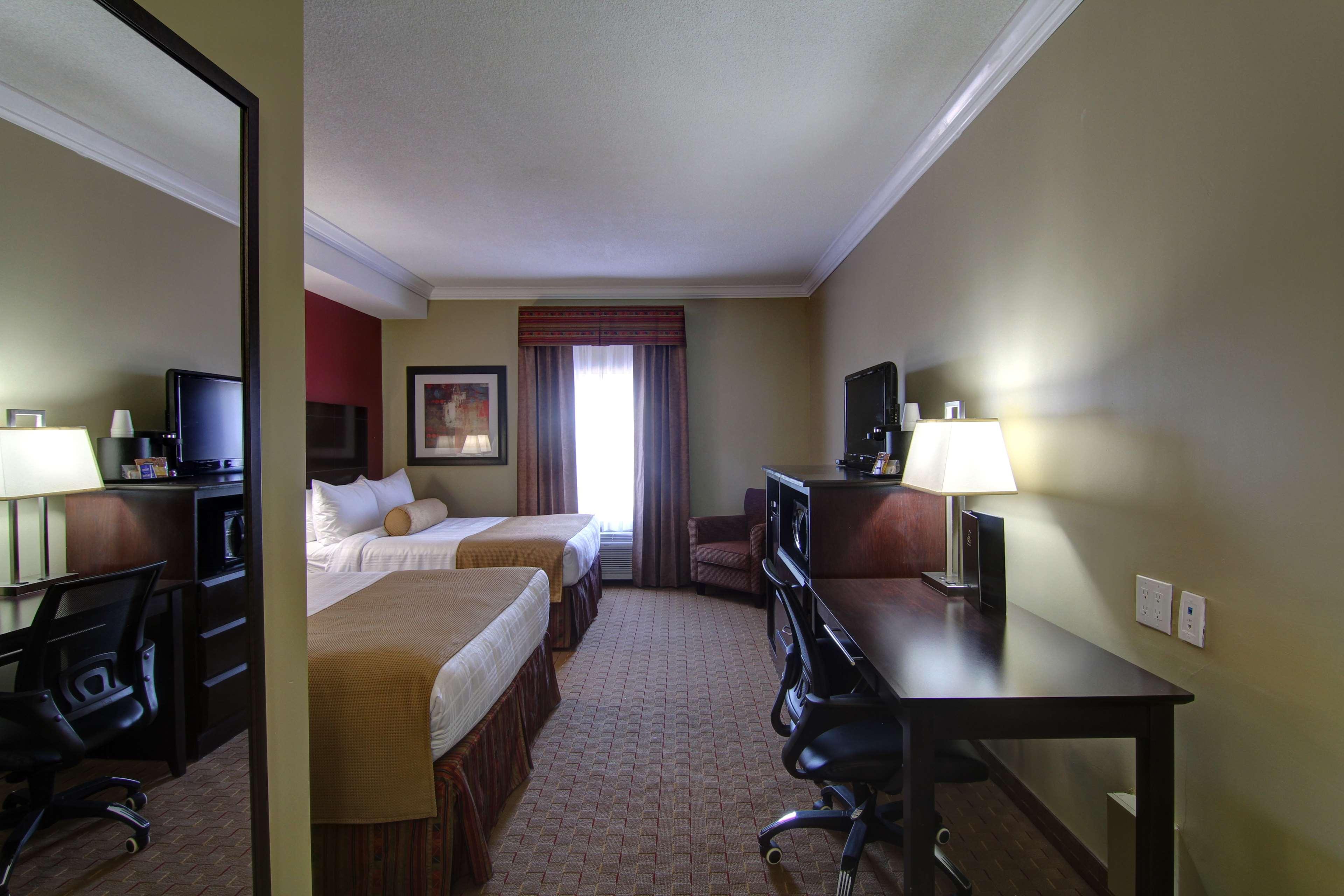 Best Western Plus Bowmanville Exteriér fotografie
