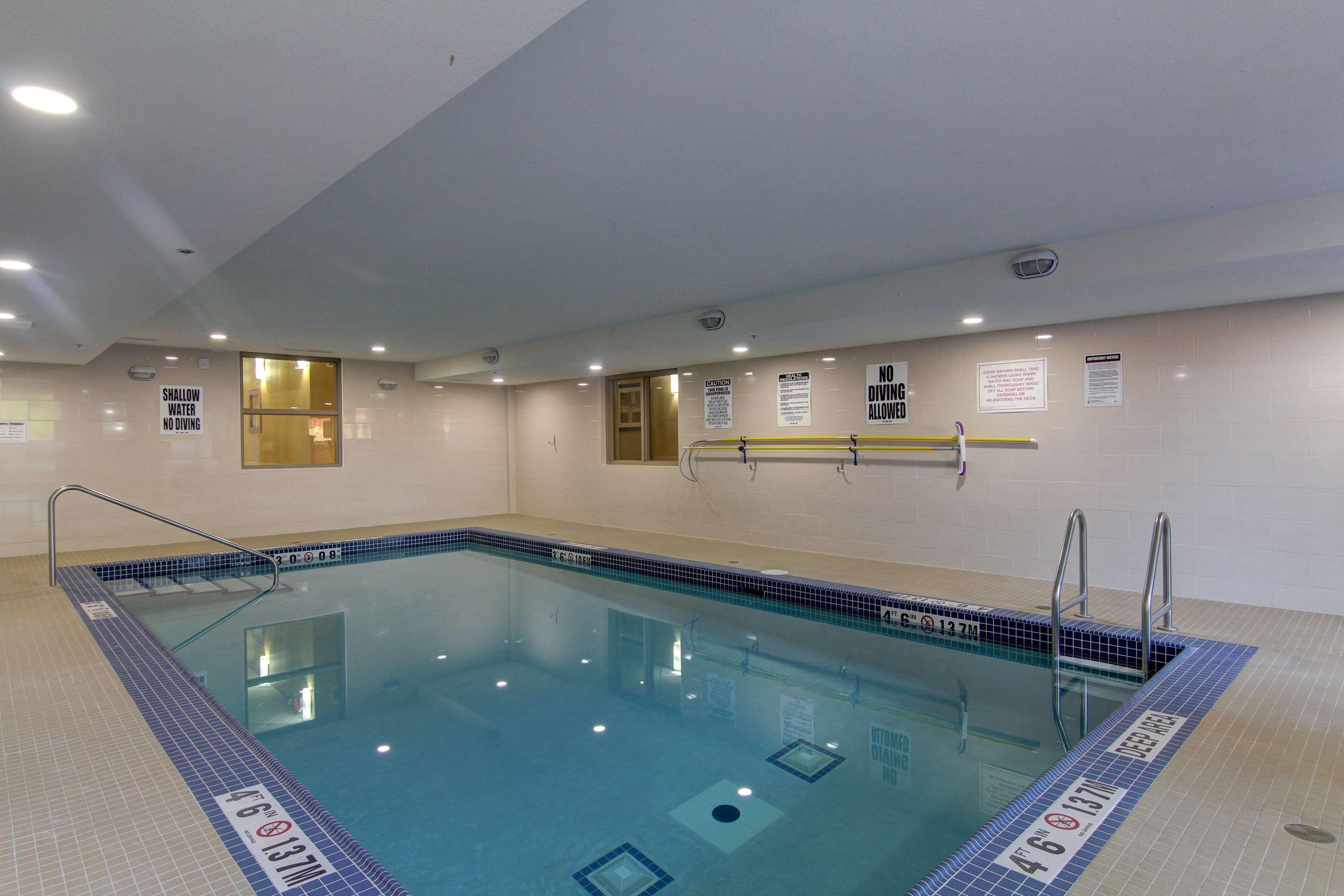 Best Western Plus Bowmanville Exteriér fotografie
