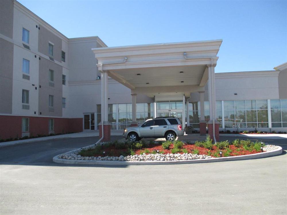 Best Western Plus Bowmanville Exteriér fotografie